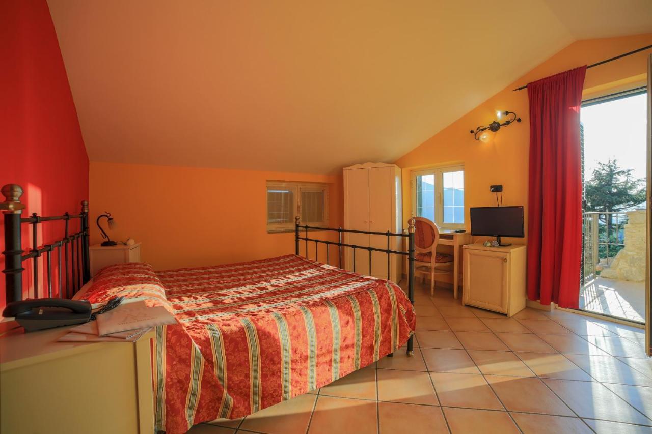 Villa Al Rifugio Cava deʼ Tirreni Buitenkant foto